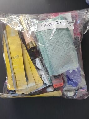 Mixed Beauty Accessories Bundle 50pc
